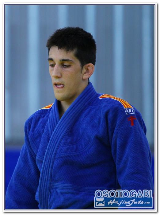 CEU2011 200082